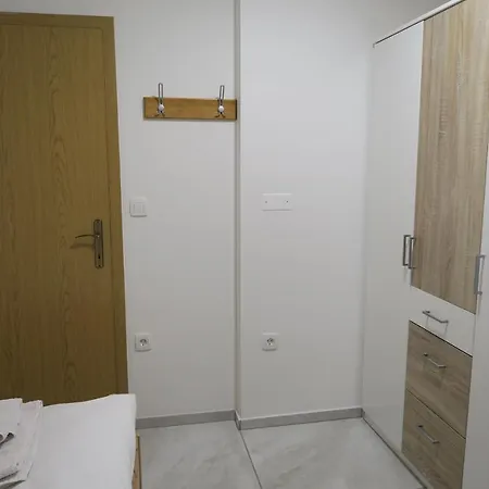 Guest house For Rent In