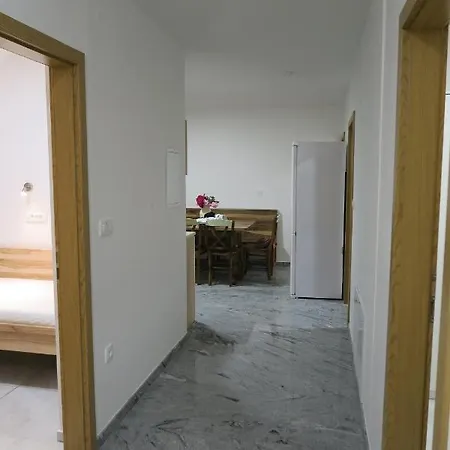For Rent In Guest house